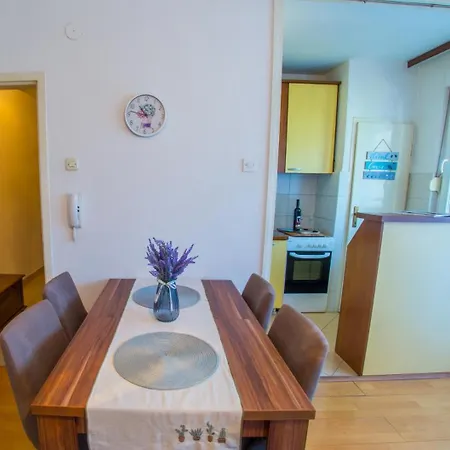 Apartment Stellar