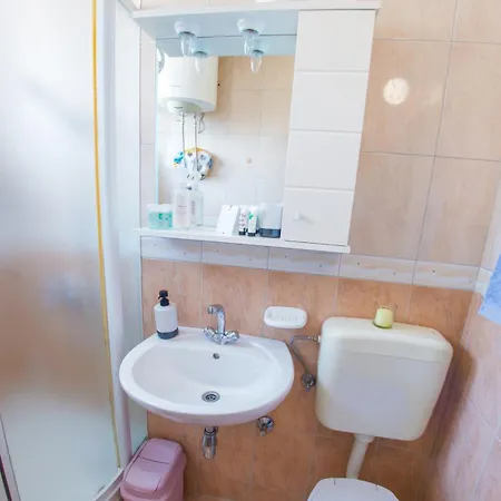 Stellar موستار