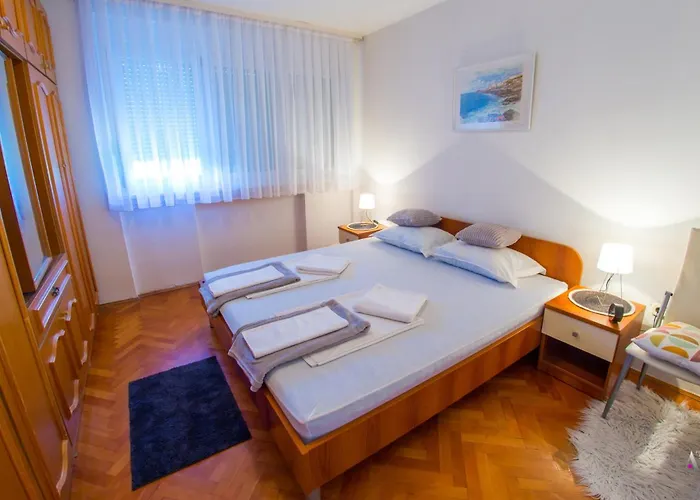 Stellar アパート モスタル